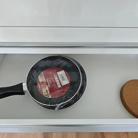 Fully Equipped, Wifi, Big Parking Space Apartment Herford